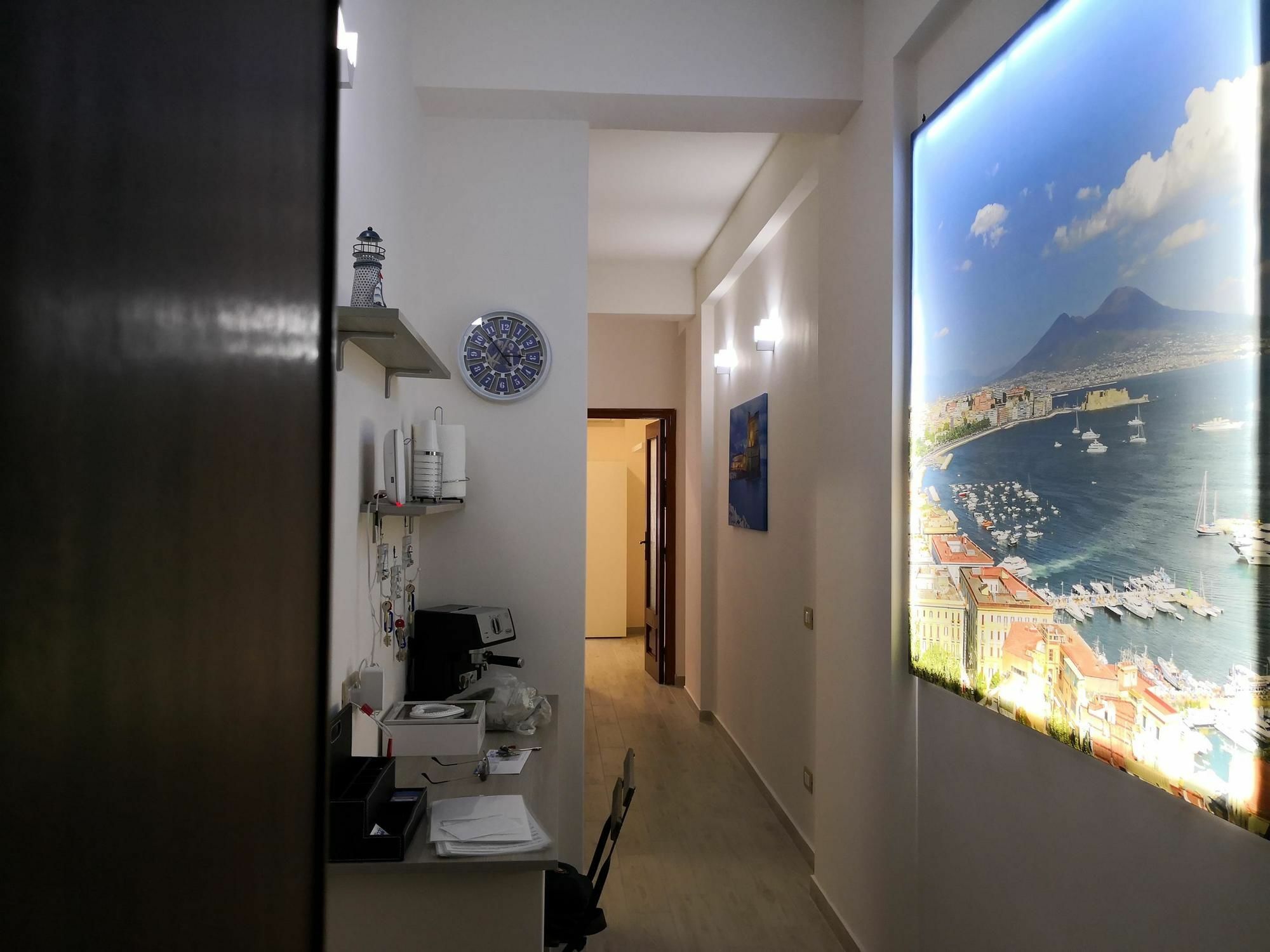 Bed and Breakfast Fenesta Vascia Neapel Exterior foto